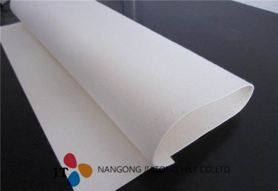 Polyester felt